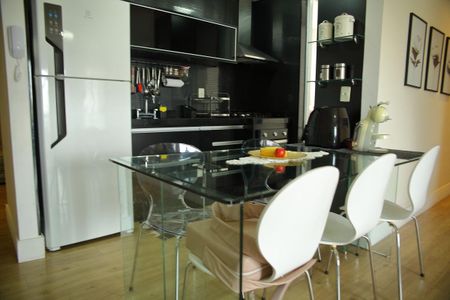 Apartamento à venda com 87m², 2 quartos e 2 vagasCozinha 