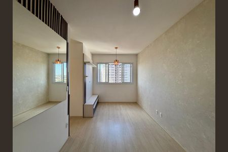 Sala  de apartamento para alugar com 3 quartos, 53m² em Socorro, São Paulo