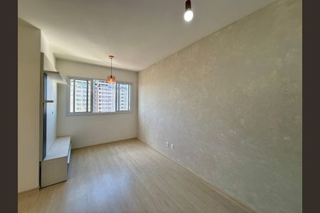 Sala  de apartamento para alugar com 3 quartos, 53m² em Socorro, São Paulo