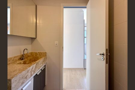 Apartamento para alugar com 53m², 3 quartos e 1 vaga Apartamento para alugar com 53m², 3 quartos e 1 vagaBanheiro Social