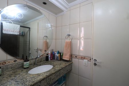 Apartamento à venda com 64m², 2 quartos e 1 vagaBanheiro Social