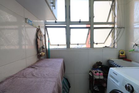 Apartamento à venda com 64m², 2 quartos e 1 vagaÁrea de Serviço