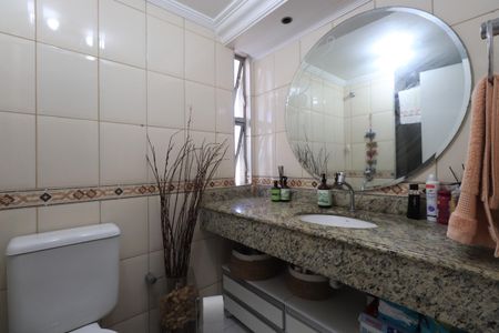Apartamento à venda com 64m², 2 quartos e 1 vagaBanheiro Social