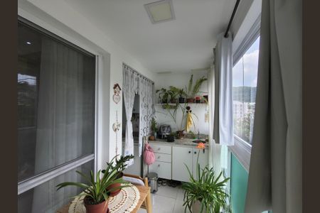 Apartamento à venda com 62m², 3 quartos e 1 vaga Apartamento à venda com 62m², 3 quartos e 1 vagaVaranda - Sala