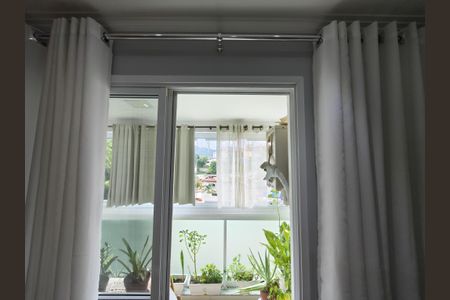 Apartamento à venda com 62m², 3 quartos e 1 vaga Apartamento à venda com 62m², 3 quartos e 1 vagaVaranda - Sala