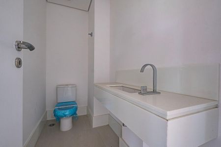 Apartamento à venda com 232m², 3 quartos e 3 vagas Apartamento à venda com 232m², 3 quartos e 3 vagasLavabo