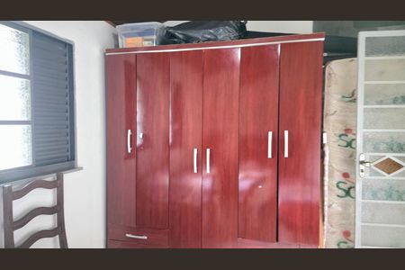 Casa à venda com 110m², 2 quartos e 12 vagas