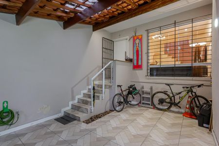 Casa à venda com 130m², 2 quartos e 1 vaga Casa à venda com 130m², 2 quartos e 1 vagaGaragem