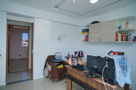 Casa de condomínio para alugar com 289m², 3 quartos e 3 vagasEscritório