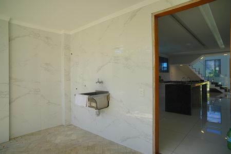 Casa de condomínio para alugar com 289m², 3 quartos e 3 vagasÁrea de Serviço