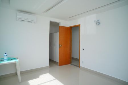 Casa de condomínio para alugar com 289m², 3 quartos e 3 vagasQuarto 3