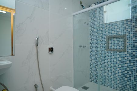 Casa de condomínio para alugar com 289m², 3 quartos e 3 vagasBanheiro Social 2