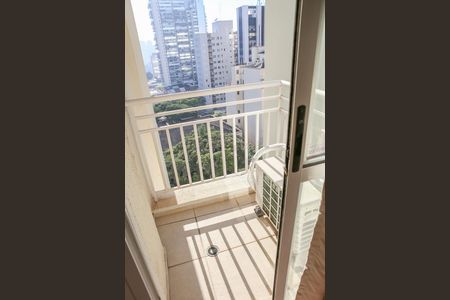Apartamento para alugar com 75m², 2 quartos e 1 vaga Apartamento para alugar com 75m², 2 quartos e 1 vagaSuíte