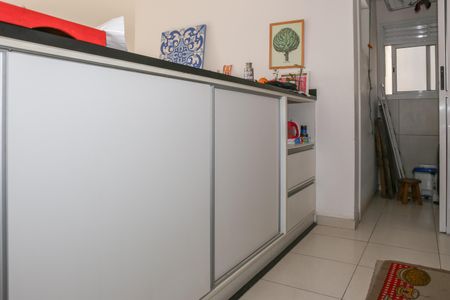 Apartamento para alugar com 75m², 2 quartos e 1 vaga Apartamento para alugar com 75m², 2 quartos e 1 vagaCozinha e Área de Serviço