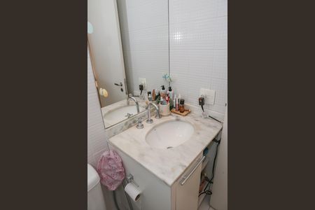Apartamento para alugar com 75m², 2 quartos e 1 vaga Apartamento para alugar com 75m², 2 quartos e 1 vagaBanheiro da Suíte