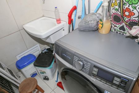 Apartamento para alugar com 75m², 2 quartos e 1 vaga Apartamento para alugar com 75m², 2 quartos e 1 vagaCozinha e Área de Serviço
