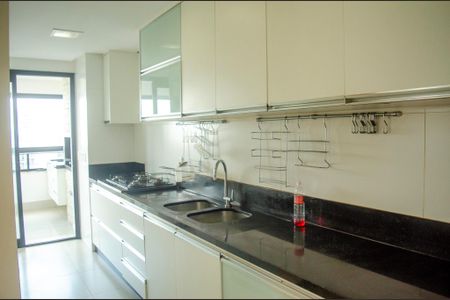 Cozinha de apartamento para alugar com 3 quartos, 150m² em Jardim Goiás, Goiânia