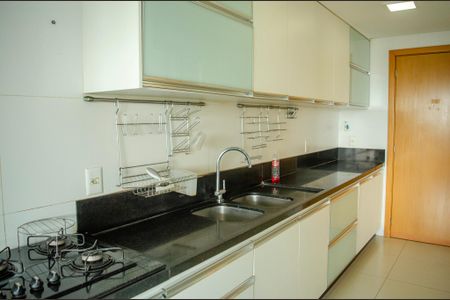 Apartamento para alugar com 150m², 3 quartos e 3 vagasCozinha