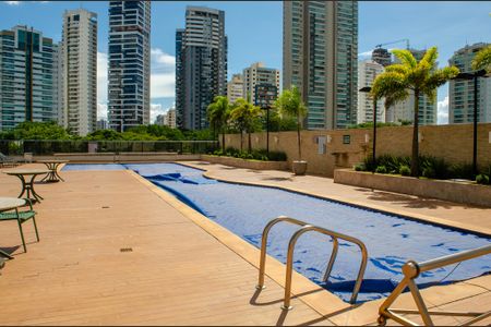 Apartamento para alugar com 150m², 3 quartos e 3 vagasÁrea comum - Piscina