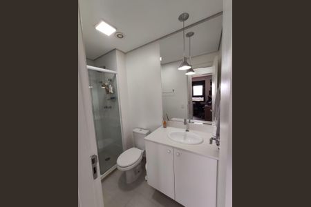 Banheiro de apartamento à venda com 2 quartos, 68m² em Bethaville I, Barueri