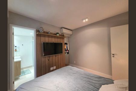 Apartamento à venda com 98m², 3 quartos e 2 vagas Apartamento à venda com 98m², 3 quartos e 2 vagasSuíte