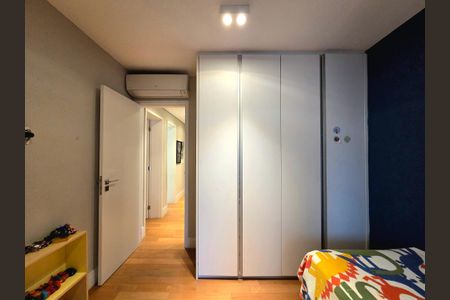 Apartamento à venda com 98m², 3 quartos e 2 vagas Apartamento à venda com 98m², 3 quartos e 2 vagasQuarto