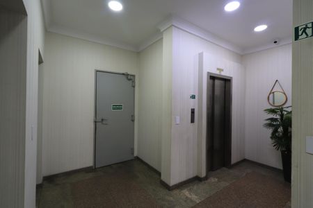Apartamento à venda com 60m², 2 quartos e 1 vagaHall social