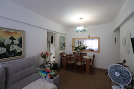 Apartamento à venda com 60m², 2 quartos e 1 vagaSala