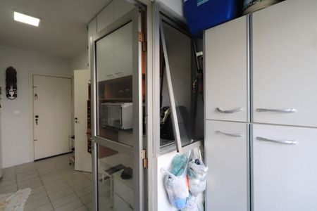 Apartamento à venda com 60m², 2 quartos e 1 vagaÁrea de Serviço