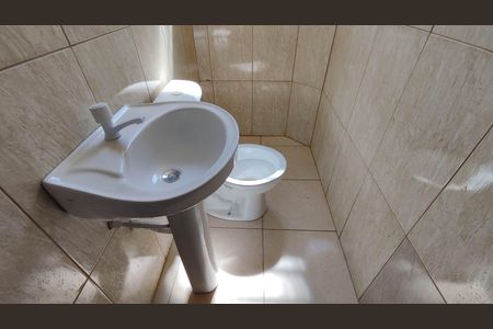 Casa para alugar com 60m², 1 quarto e sem vagaBanheiro