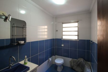 Casa à venda com 128m², 2 quartos e 2 vagasBanheiro