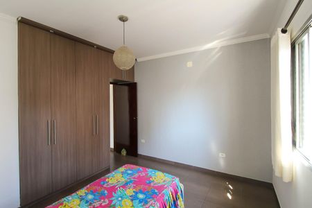 Casa à venda com 128m², 2 quartos e 2 vagasQuarto 2 - Suíte