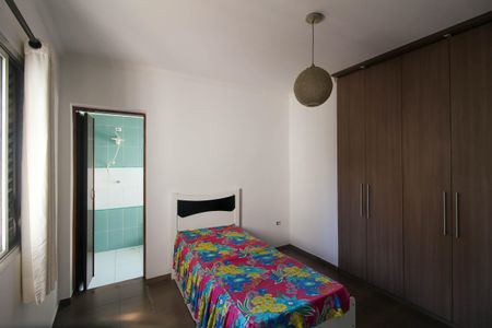 Casa à venda com 128m², 2 quartos e 2 vagasQuarto 2 - Suíte