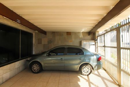 Casa à venda com 128m², 2 quartos e 2 vagasGaragem