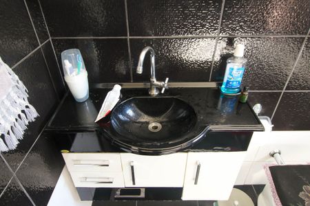 Casa à venda com 128m², 2 quartos e 2 vagasBanheiro da Suíte