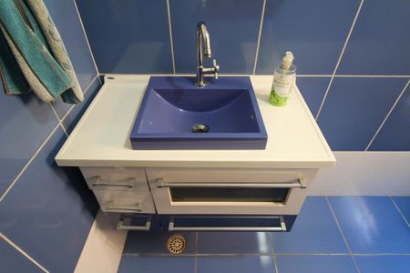 Casa à venda com 128m², 2 quartos e 2 vagasBanheiro