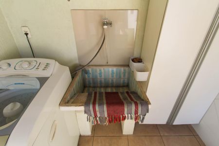 Casa à venda com 128m², 2 quartos e 2 vagasÁrea de Serviço