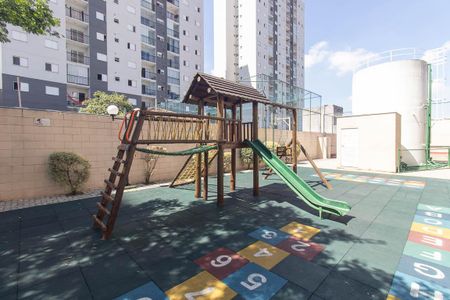 Apartamento à venda com 45m², 2 quartos e sem vagaÁrea comum - Playground