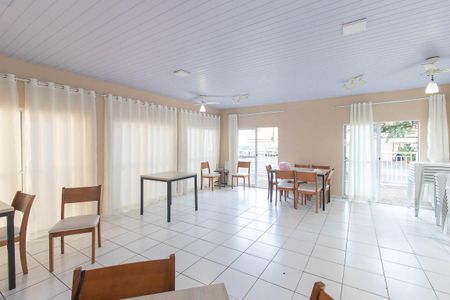 Apartamento à venda com 45m², 2 quartos e sem vagaÁrea comum - Salão de festas