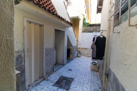 Casa à venda com 250m², 4 quartos e sem vagaÁrea externa