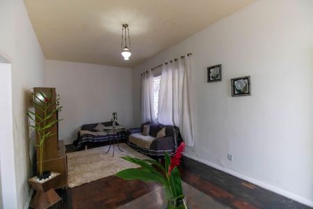 Casa à venda com 250m², 4 quartos e sem vagaSala