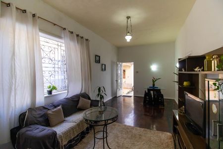 Casa à venda com 250m², 4 quartos e sem vagaSala