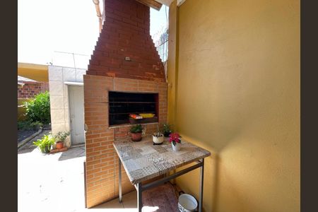 Casa à venda com 80m², 2 quartos e 3 vagas