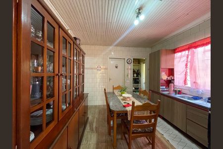 Casa à venda com 80m², 2 quartos e 3 vagas