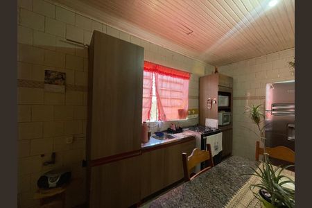 Casa à venda com 80m², 2 quartos e 3 vagas