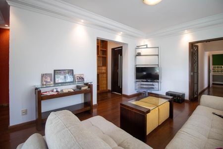 Apartamento à venda com 135m², 3 quartos e 2 vagas Apartamento à venda com 135m², 3 quartos e 2 vagasSala