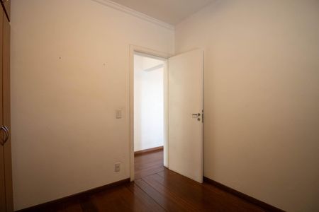 Apartamento à venda com 135m², 3 quartos e 2 vagas Apartamento à venda com 135m², 3 quartos e 2 vagasQuarto 2