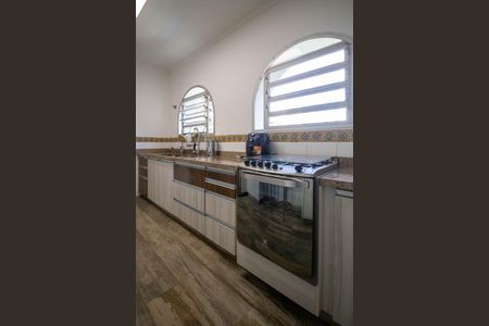 Apartamento à venda com 135m², 3 quartos e 2 vagas Apartamento à venda com 135m², 3 quartos e 2 vagasCozinha