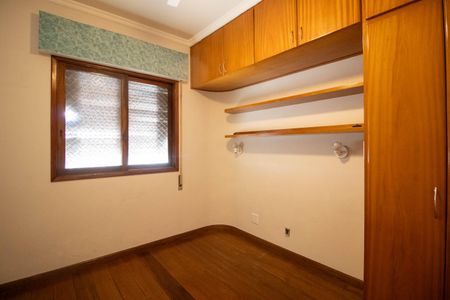 Apartamento à venda com 135m², 3 quartos e 2 vagas Apartamento à venda com 135m², 3 quartos e 2 vagasQuarto 2