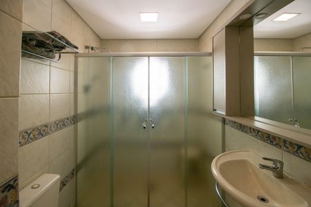 Apartamento à venda com 135m², 3 quartos e 2 vagas Apartamento à venda com 135m², 3 quartos e 2 vagasBanheiro Suíte